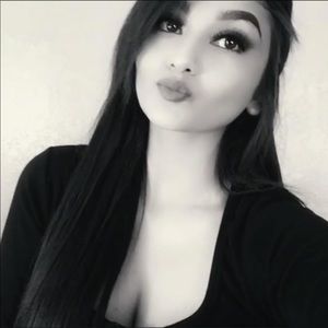 Meet your Posher, Jasmine